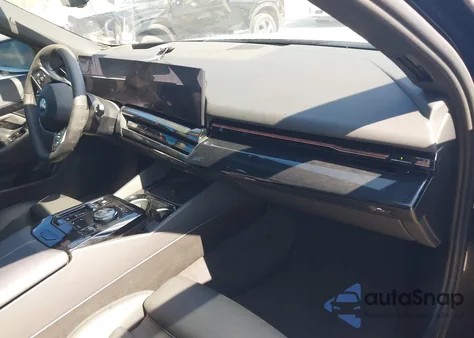 2026 BMW 530I из США, поврежденный, VIN WBA43FJ04TCV59416